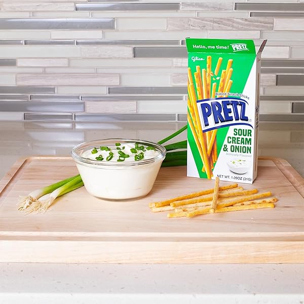 PRETZ SOUR CREAM & ONION BISCUIT STICKS – CLASSIC SOUR CREAM & ONION FLAVOR, CRUNCHY SAVORY SNACK – 5-PACK (31G/1.09OZ EACH)
