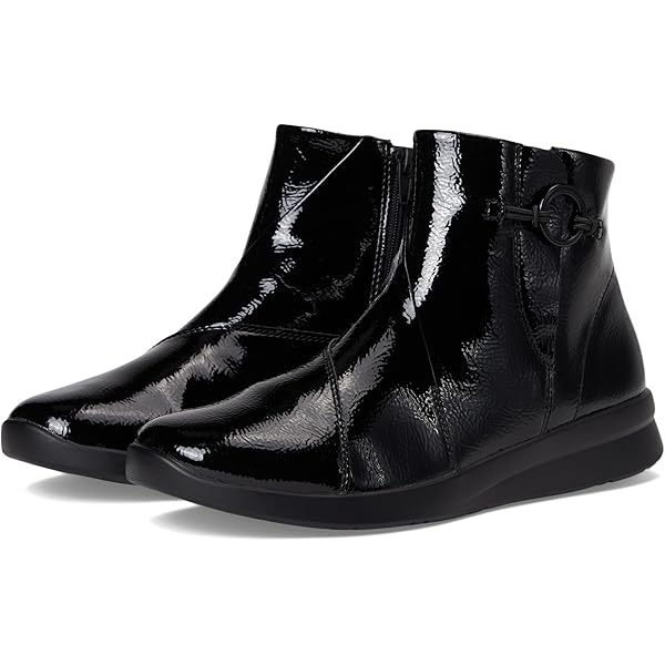 (取寄) クラークス レディース デヴァ Clarks women Ellowyn Deva Black Leather Amazon.com | Clarks Womens Ellowyn Strap Black Crinkle Patent