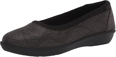 clarks black womens flat shoes