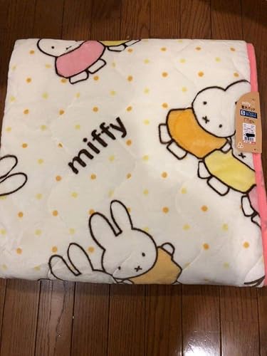Amazon Co Jp しまむら ミッフィー 敷パッド ホーム キッチン