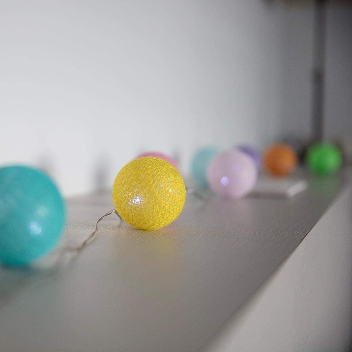 LUMI Jardin Mimy Colors Solar Cotton Ball String Lights 10 LED Warm White 3.8m - Image 4