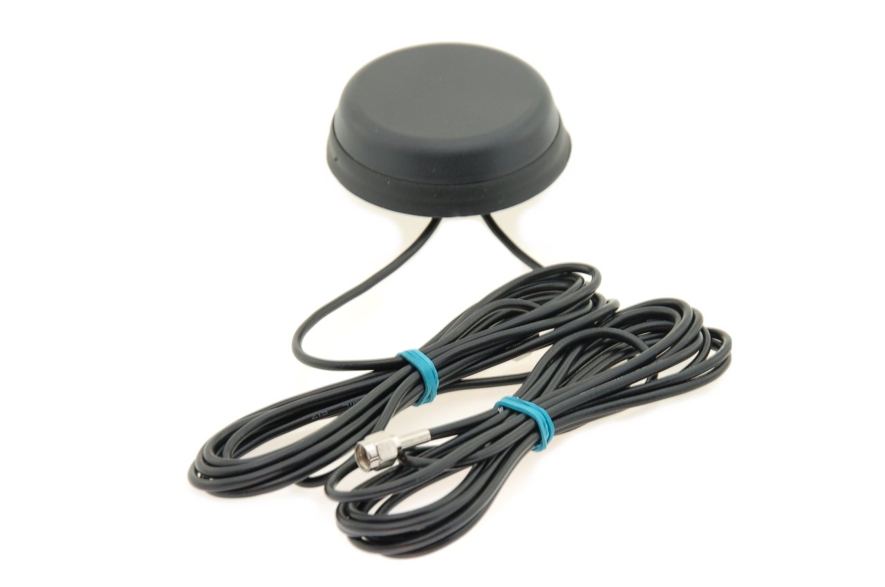 Alda PQ Antenna for roof mounting for 2G (GSM), 3G (UMTS), WIFI / BLUETOOTH, WIFI with RP-SMA/M plug and 2.5m (2.73 yd) cable 2.2 dBi gain