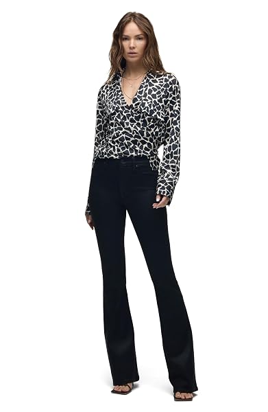 HUDSON WOMEN’S LONG SLEEVE WRAP SHIRT, GIRAFFE PRINT