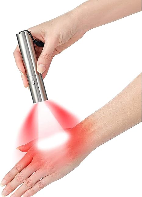 Amazon Co Jp 3つのledを備えたled赤色光療法装置痛みを和らげる皮膚の若返り関節および筋肉痛のためのしわ防止ハンドヘルド赤色光療法装置 ホーム キッチン