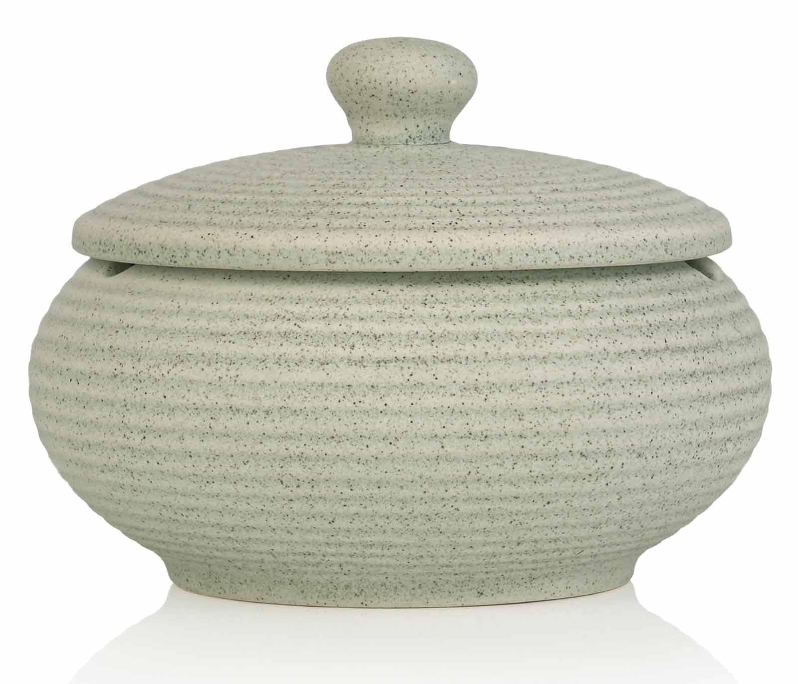 Ceramic Ashtray with Lid - Windproof Design for Indoor Outdoor Use, Vintage Style Decoration for Home, Office, Bar, Cafe, Hotel (Light Green)