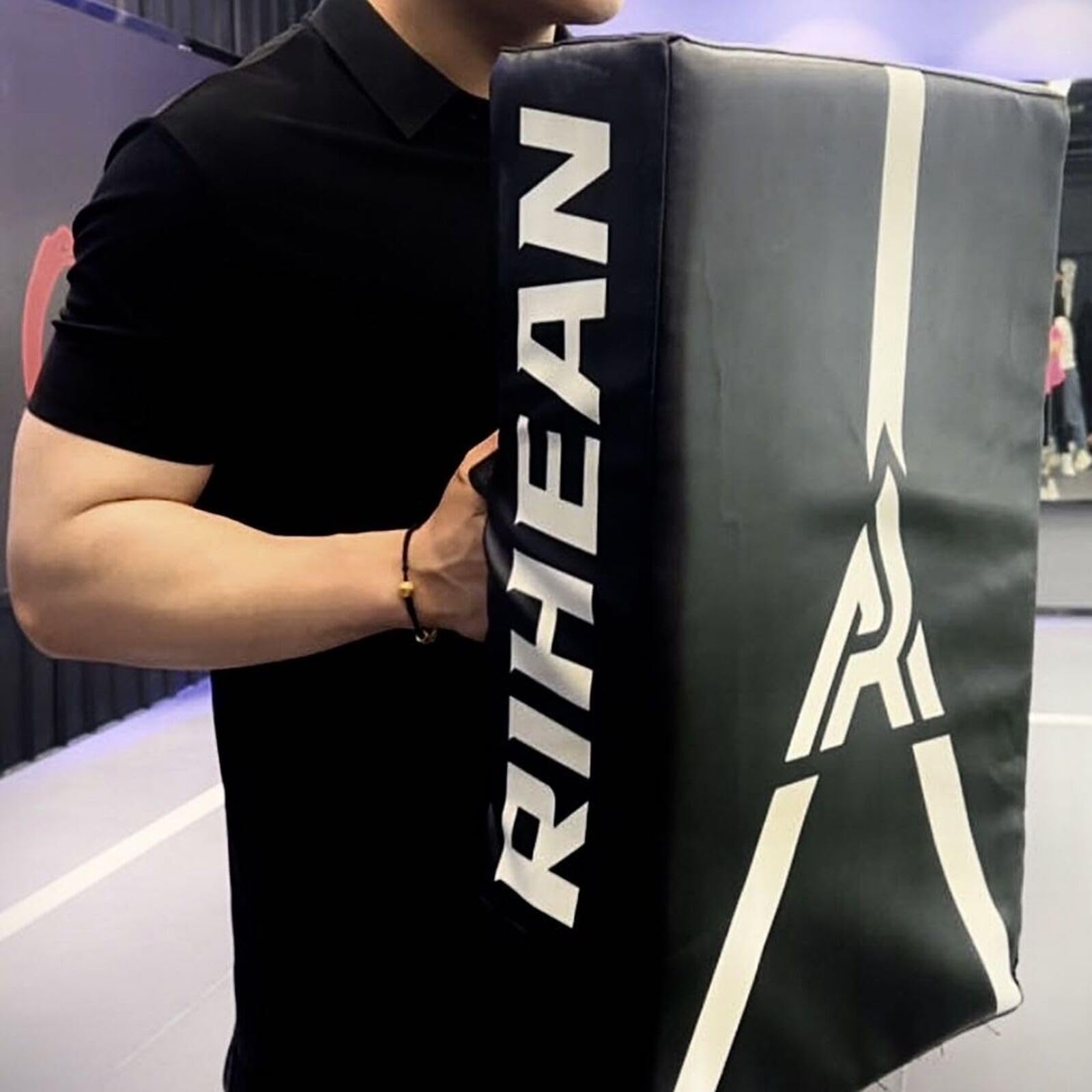 Photo 1 of ****SIMILAR****

Large Kick Shield - 24" Muay Thai Kickboxing Pad with 5 Padded Handles, Dense Foam for MMA, Boxing, Martial Arts, Karate, Taekwondo Training (1 Unit)