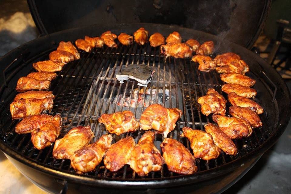 only fire Stainless Steel Charcoal Briquet Holder BBQ Whirlpool for