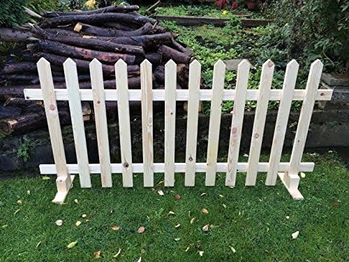 Free Standing Picket Fence Panels Smooth Timber Point Top 6ftx3ft Amazon Co Uk Diy Tools