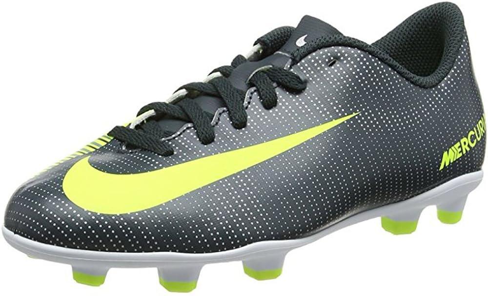 boys nike football trainers