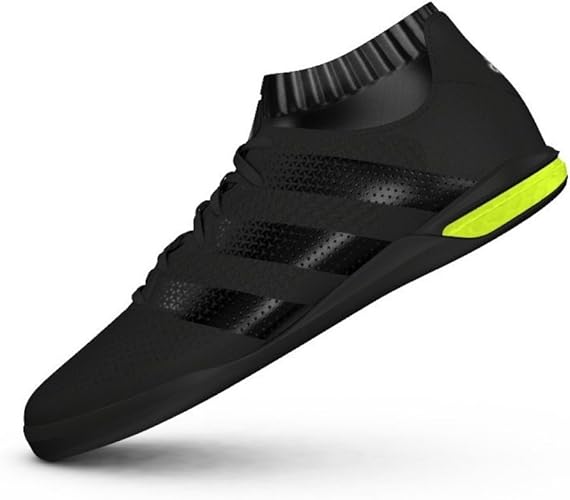 street football trainers