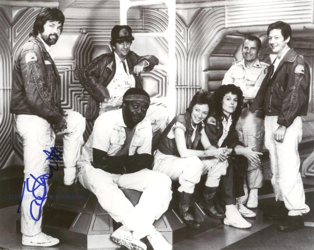 Photographs - TOM SKERRITT as Dallas - Alien 8