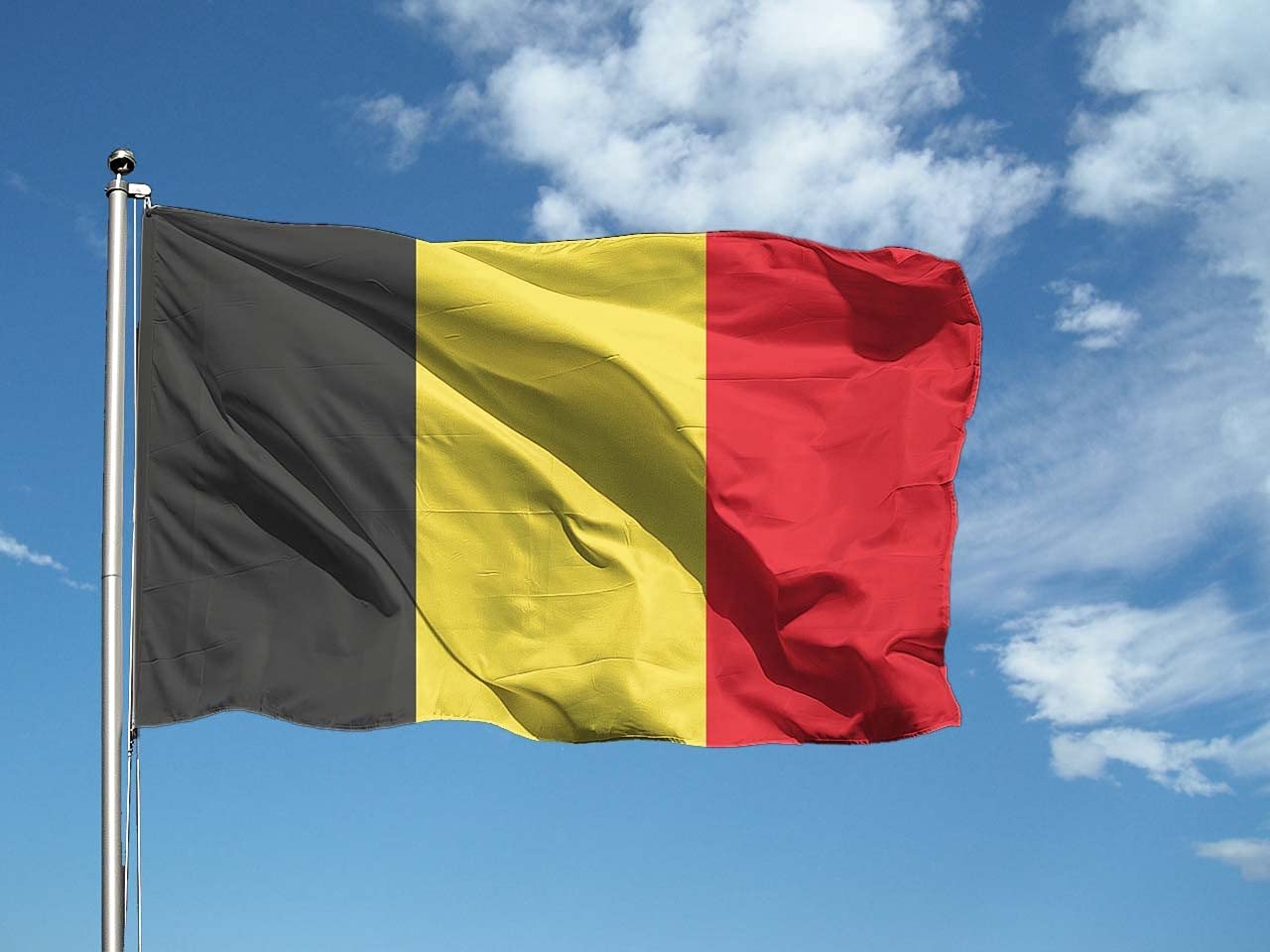 Flag Belgium 90 x 150 cm polyester with perimeter hem and buttonhole