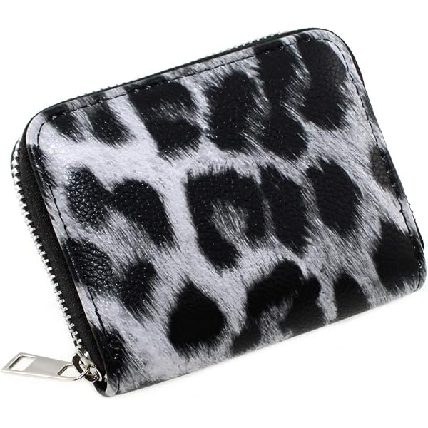 NGIL Quilted Twist Lock Wallet – Secure Zipper Closure & Card Slots For Everyday Use