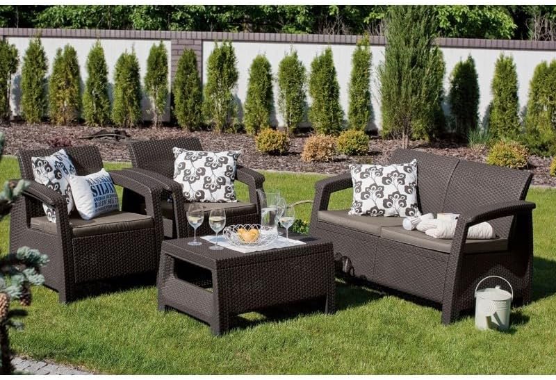 Conjunto de jardim externo keter corfu, 4 lugares e mesa com almofadas incluídas, resina com acabamento de vime plano, marrom