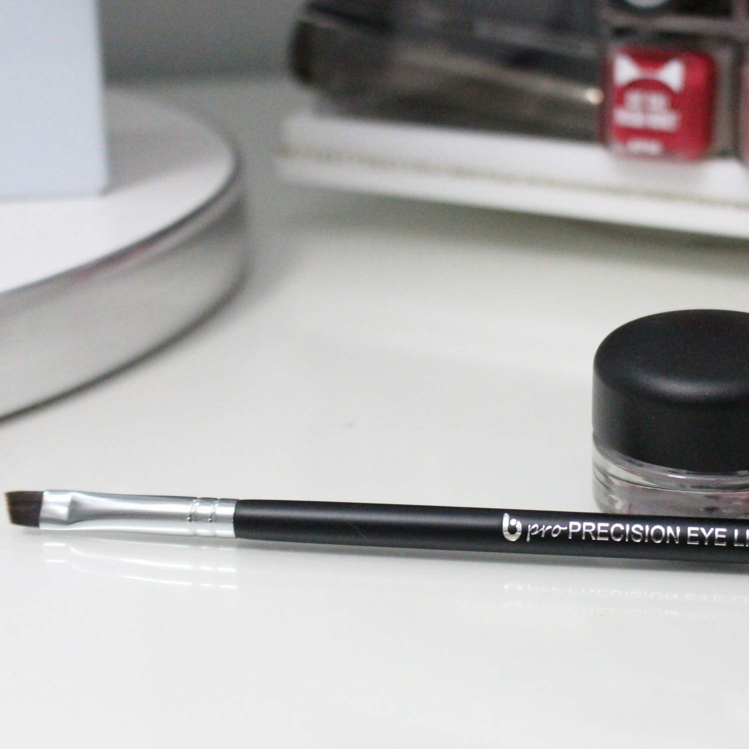 Gel Eyeliner Brush Fine Angled - pro Precision Eye Liner Eyebrow Makeup Brushes, Ultra Thin Slanted Flat Angle Bristle for Tightline, Professional Applicator for Liquid, Powder, Cream, Cake Cosmetics : Beauty