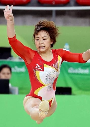村上茉愛