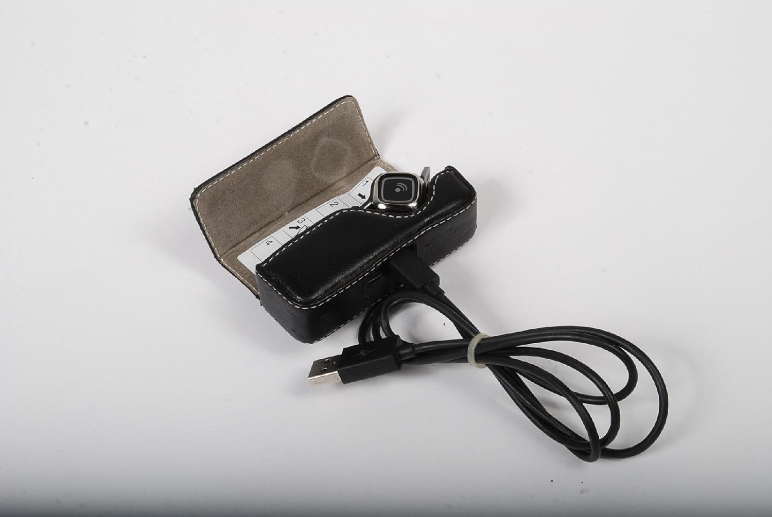 Amazon.com: Plantronics Discovery 925 Wireless Bluetooth Headset Black:  Cell Phones & Accessories