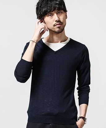 Vネックニットのメンズコーデ おすすめブランドとその着こなし