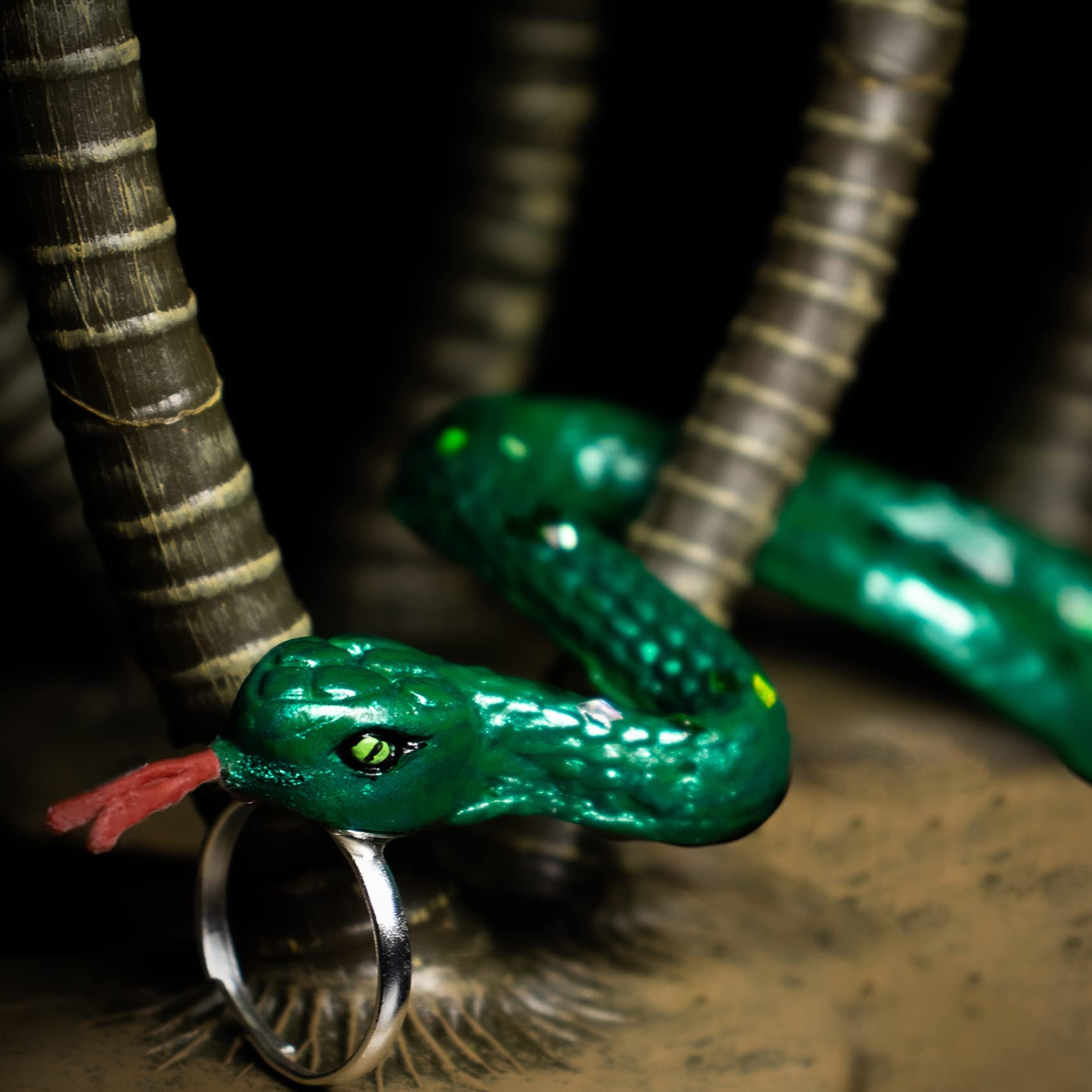 Scary Prank Fondant Silicone Molds Insects Bat Snake, Sugarcraft Cake Decorating, Cupcake Topper, Epoxy Resin, Polymer Clay Craft Projects 10-Count