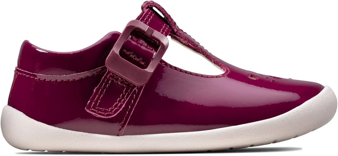 clarks slim fit shoes