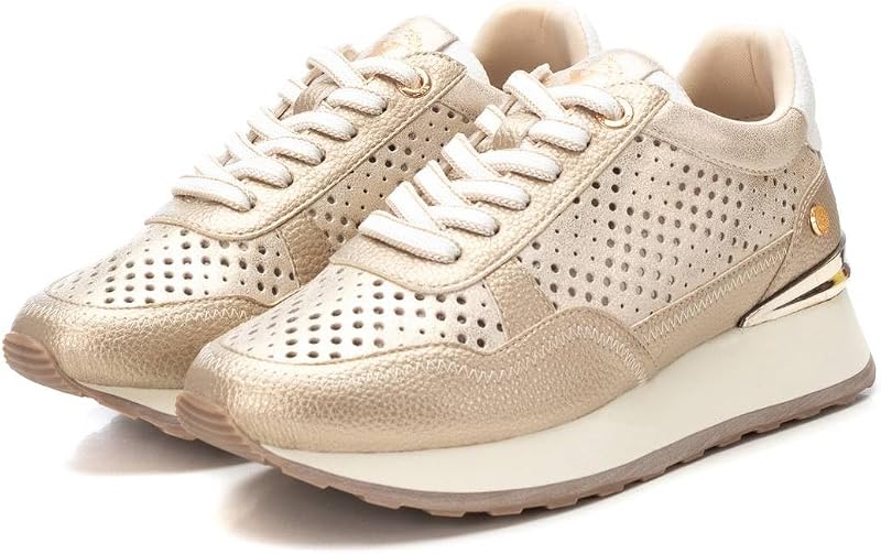 - Ténis Dourados Femininos - Calçado Confortável e Versátil - Moda Casual - Modelo 14377901 (Tamanho 38)