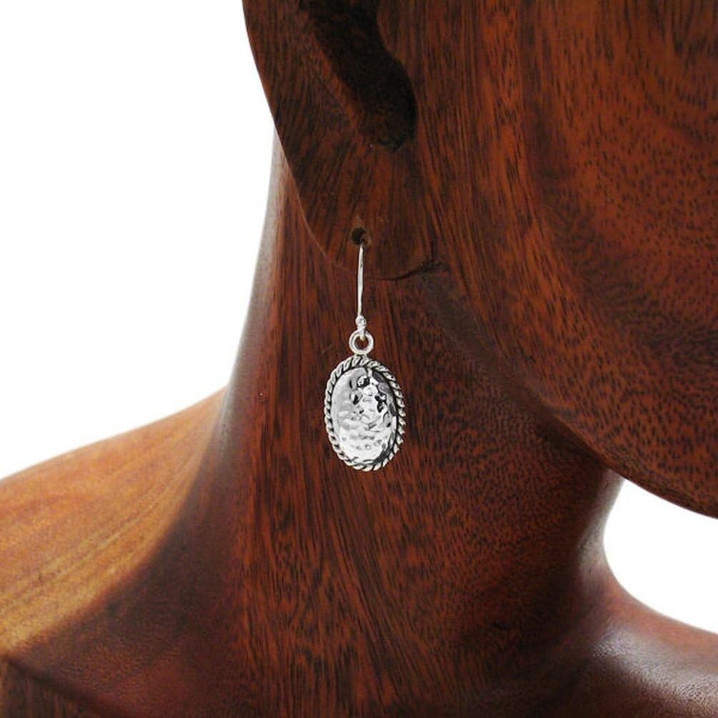 Vooxoo Fashion Design Sterling Silver Hammered Oval W/ Twisted Rope Border Hanging Earrings