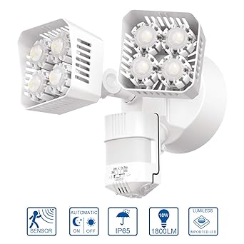 Daylight sensor for outdoor light