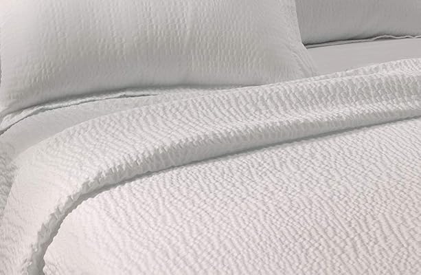 Courtyard by Marriott Textured Coverlet, Lightweight, Queen, White