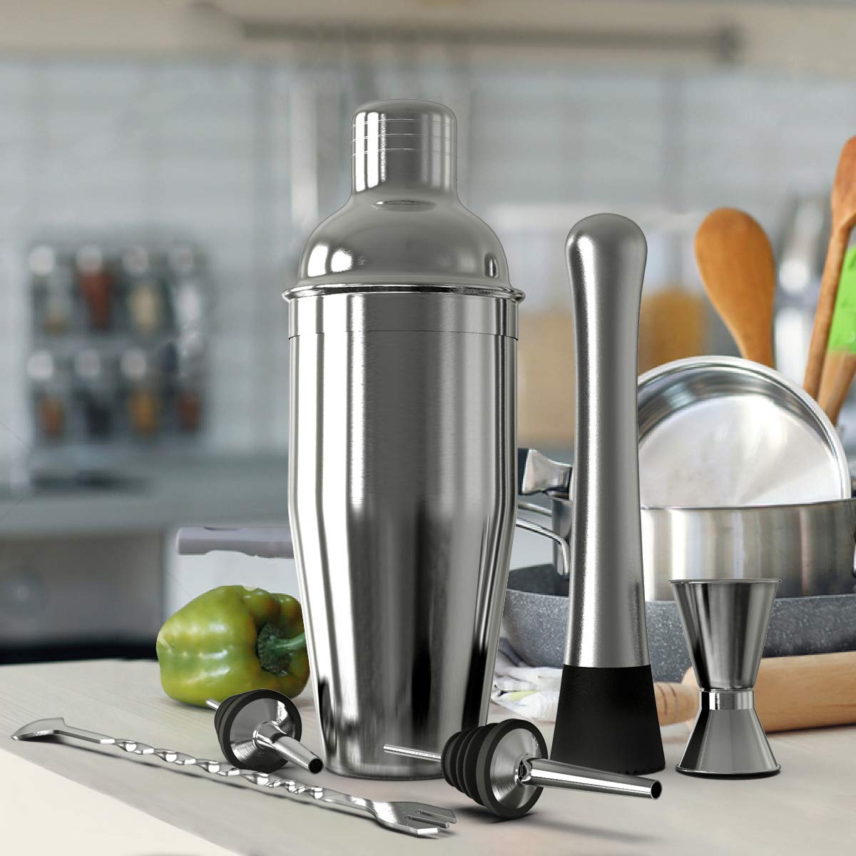 FLOUREON Cocktail Making Set Cocktail Shaker Bartender Kit,6-Piece Cocktail Shaker,Stainless Steel 6-Pieces Dishwasher Safe with x2 Bottle Pourers 20ML/40ML Double Jigger Ice Crusher 26.4CM Bartender Spoon