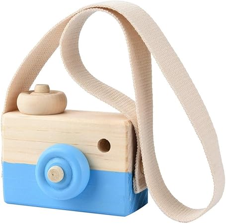 Amazon 赤ちゃんの男の子の女の子のためのウィンキーのおもちゃ 木のおもちゃのカメラの子供の創造的な首吊りロープのおもちゃの写真プロップギフト 青 知育 学習玩具 おもちゃ