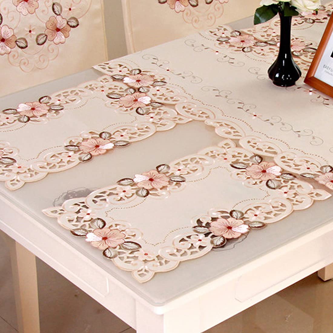 WELLYUK Embroidery Pink Flower Placemats Set of