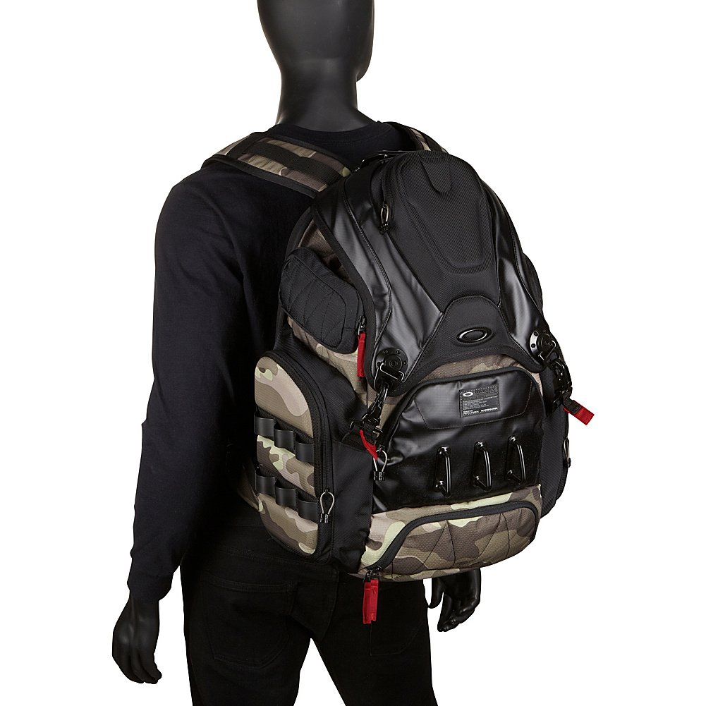 oakley men's big kitchen