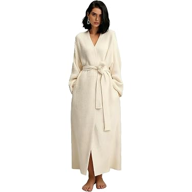 Amazon.com New Releases: The best-selling new & future releases in Women's  Robes