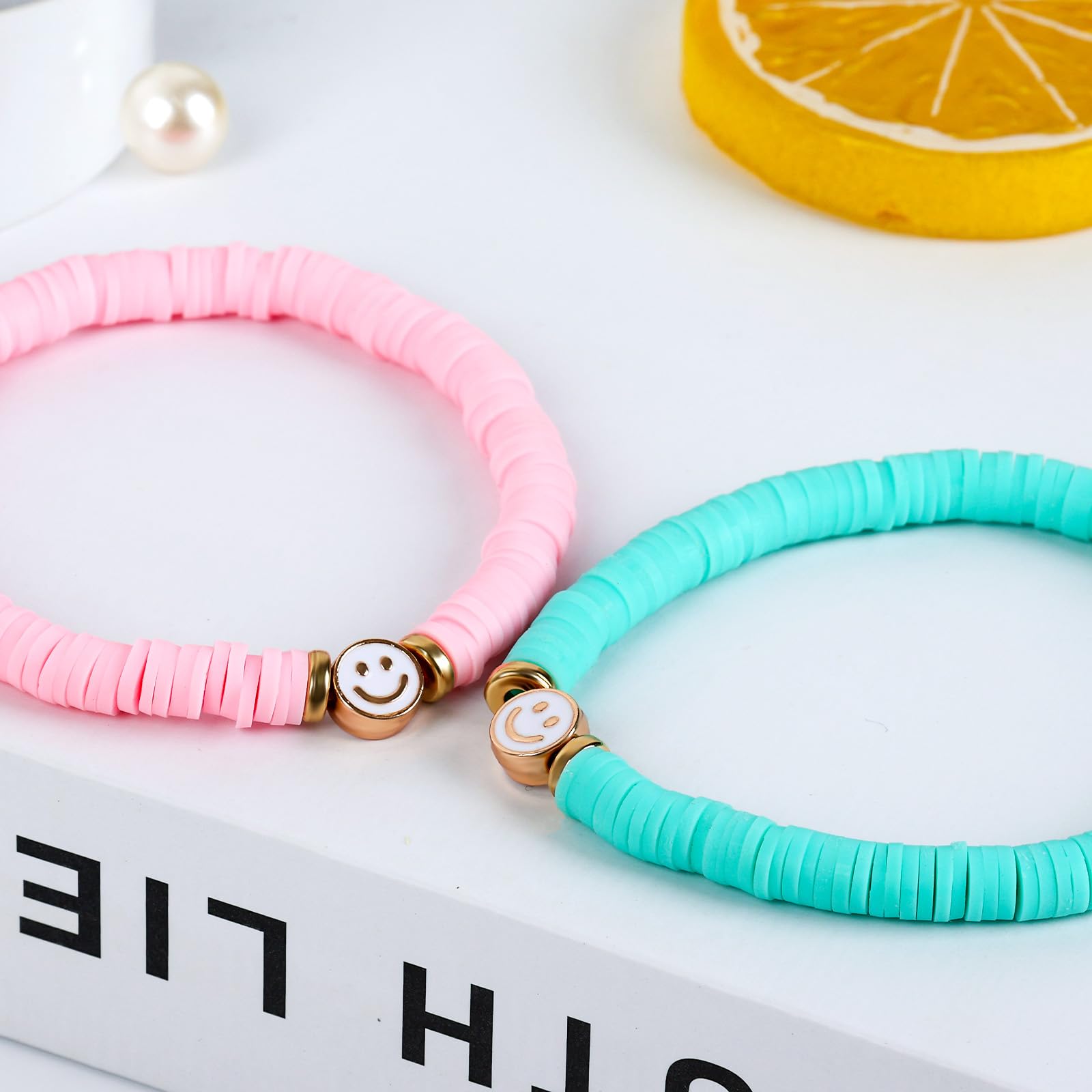 JIASHUYEYE Preppy Bracelets for Teen Girl, Party Favors for Kids 8-12, Beaded Clay Stretch Smile Face Friendship Bracelets, Cute Birthday Party Favors for Tweens