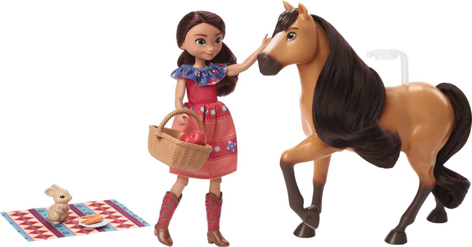 Dreamworks Spirit HHR35 Picnic Friends Play Set with Spirit Horse and Lucky Doll (Brunette Hair), Includes Blanket, Basket and Accessories, Toy for Children from 3 Years