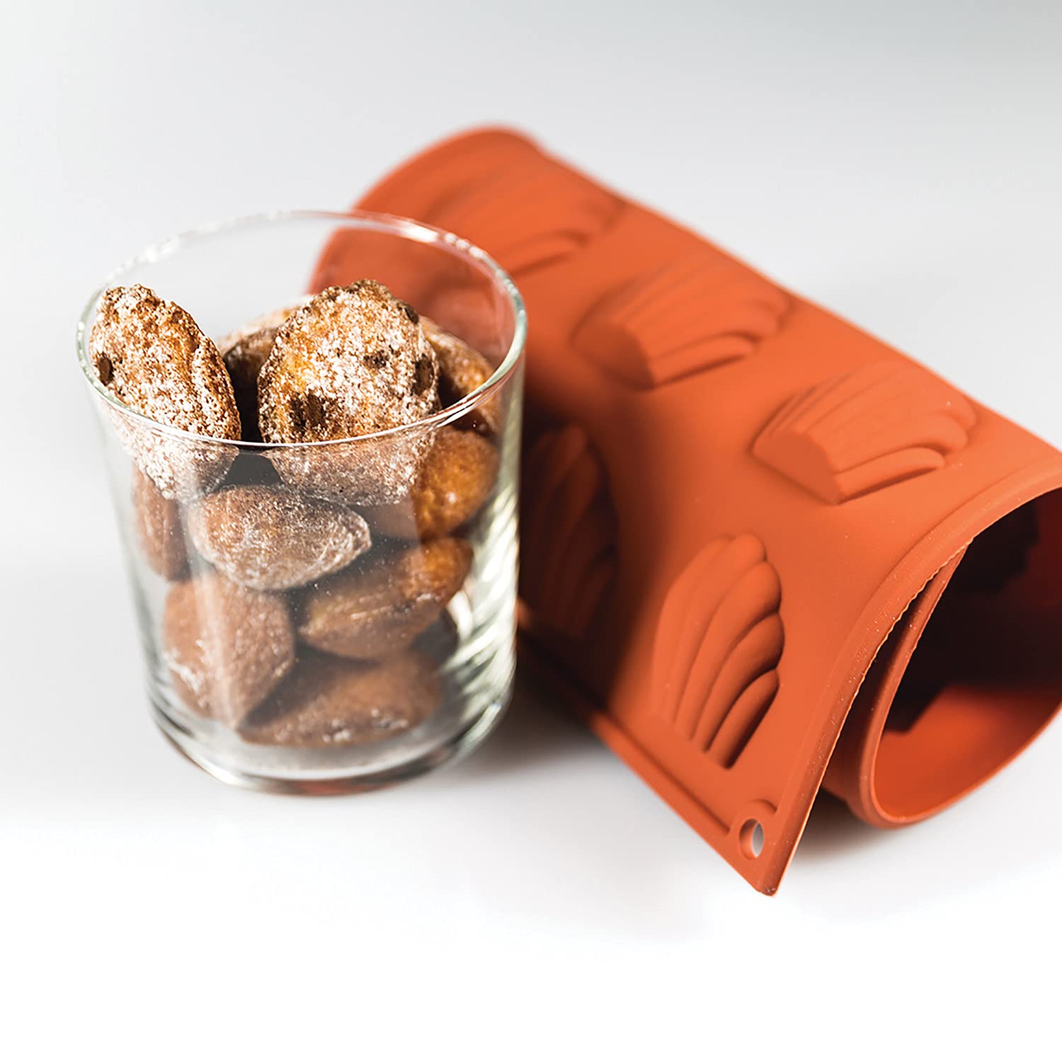 Silikomart | SF032 Silicone Mould for MADELEINE Monoportions, non-stick, 9 Monoportions, Pack of 1 Cake Mould, 68 x 45 mm, h 17 mm, Made in Italy, Terracotta