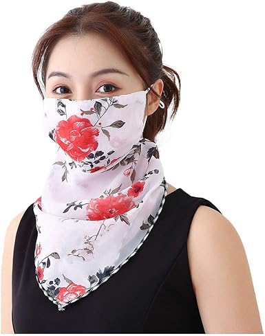 Amazon Com Iqka Multifunctional Seamless Face Mask Women S Sun Protection Floral Print Scarf Neck Gaiter Dustproof Neck Scarf Masks A One Size Clothing