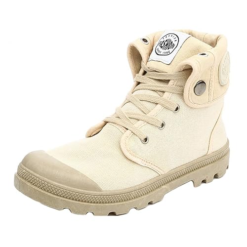 mujeres con botas de trabajo