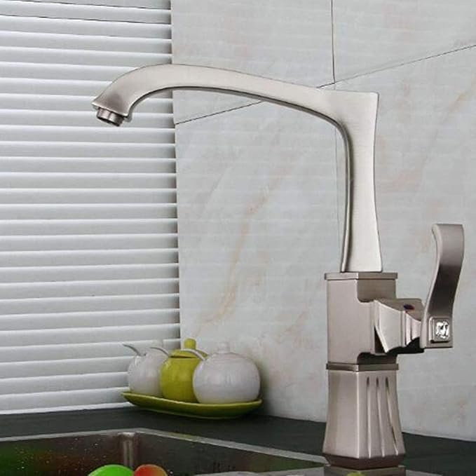 Grifo de cocina Boquilla giratoria de 360 ° grifo de fregadero de