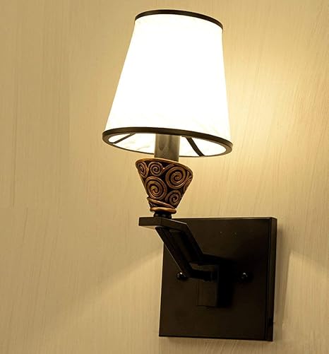 pared luz hierros vintage pasillo