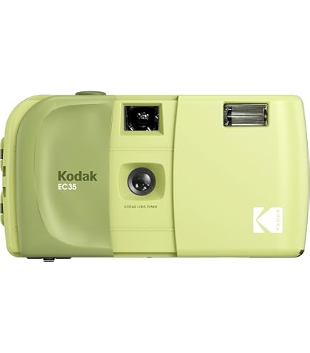 Kodak M35 カメラ ミントグリーン& ultramax film 3個 Amazon.com : Kodak M35 35mm Reusable Film Camera Mint Green Iconic