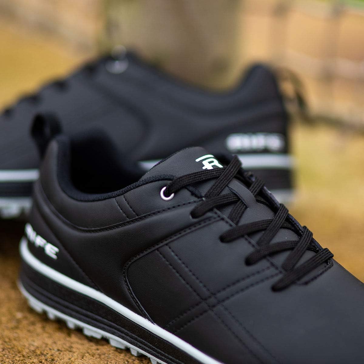 rife spikeless golf shoes