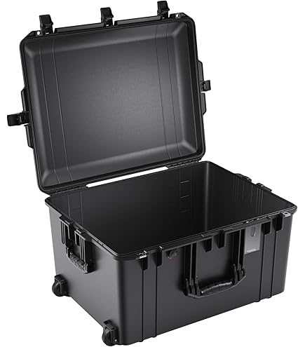 Amazon.com : Pelican 1640 Case With Foam (Black) : Diving Dry
