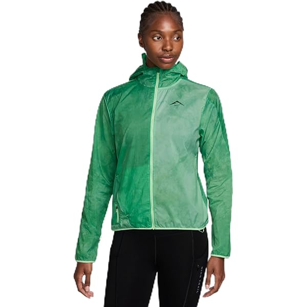 women's nike essential running jackets