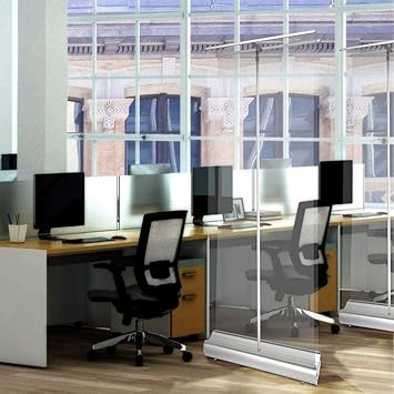 Amazon Co Jp フロアスタンディングくしゃみガード 厚くするデラックスワイドベースダブルプロテクティブスクリーン付き自立型絶縁バリアオフィス 小売店 カフェ キャッシャーなどに スポーツ アウトドア