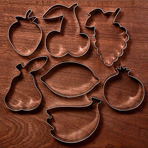 LILIAO Fruit Cookie Cutter Set 7 Piece Strawberry, Pear, Lemon