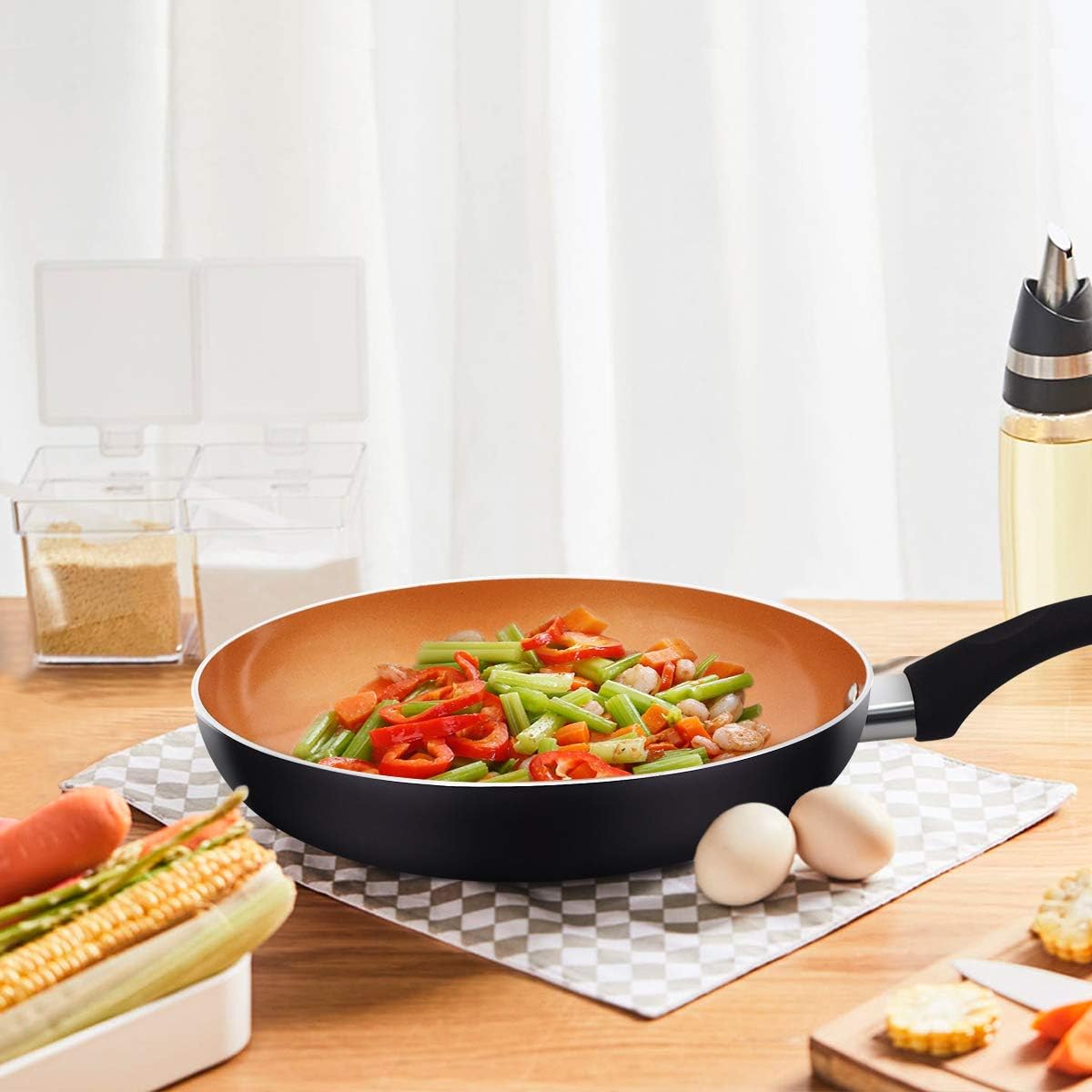 FRUITEAM 9 1/2 inch Fry Pan Non-stick Frying Pan with Lid, Aluminum Cookware with Induction Plate for Even Heating, Gas & Stovetops Safe, Black: Kitchen & Dining