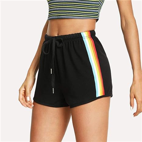 calzoncini da donna cortissimi e attillati