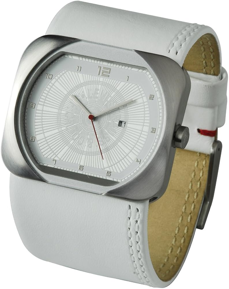 Levis L001GUCCRW1 Mens White Dial And Leather Strap Watch