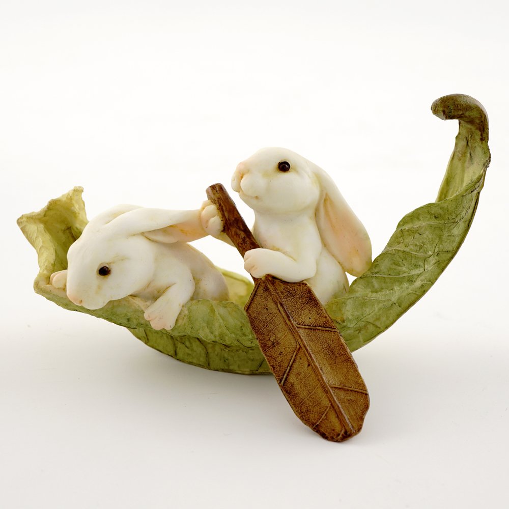 Top Collection Miniature Fairy Garden and Terrarium Statue, Rabbits Rowing Leaf Boat